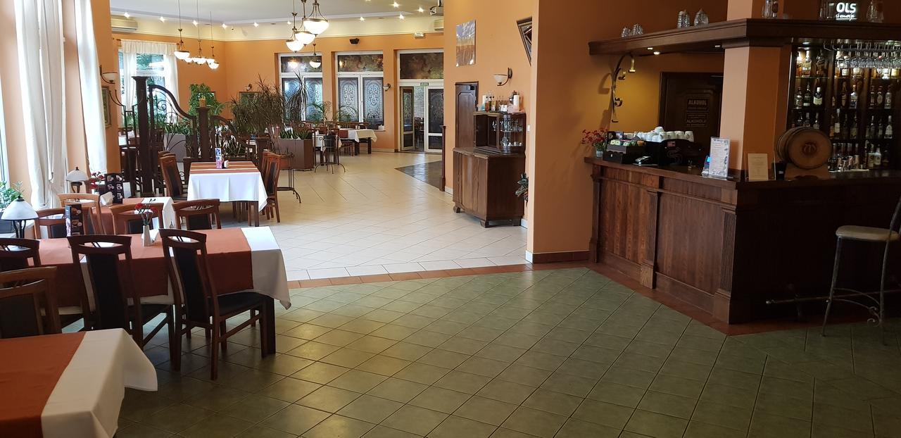 Hotel Metro קלודז'קו מראה חיצוני תמונה