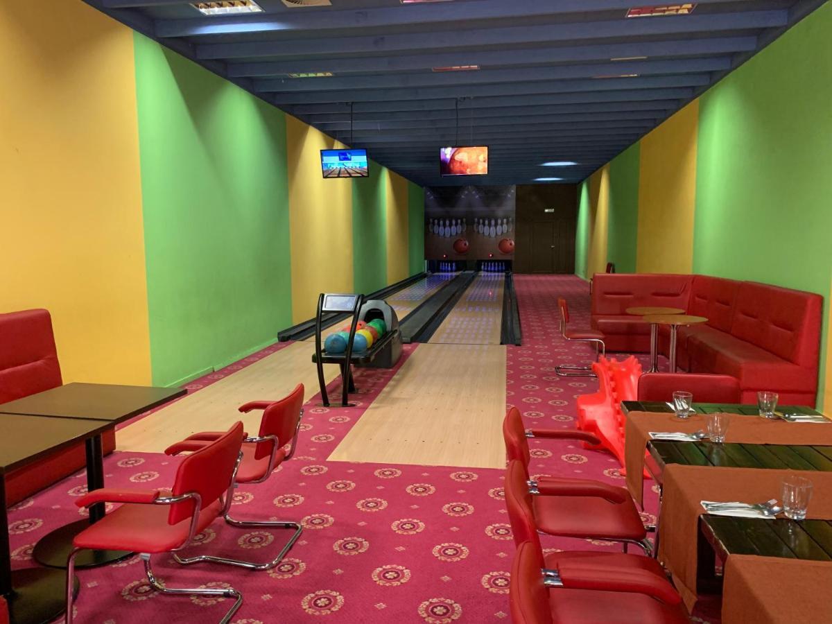 Hotel Metro קלודז'קו מראה חיצוני תמונה
